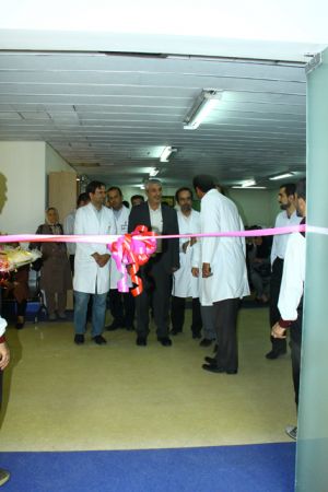 افتتاح چندین پروژه با حضور معاونت توسعه و برنامه ریزی دانشگاه علوم پزشکی تهران: عکس شماره 3 / 10